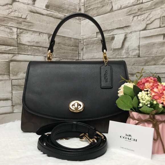 Coach Handbags - 👜 COACH 🌺TILLY TOP HANDLE SATCHEL 9 3/4"